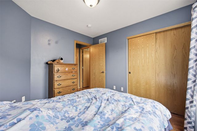 5400 Prairie Ridge Avenue, Marion, IA 52302