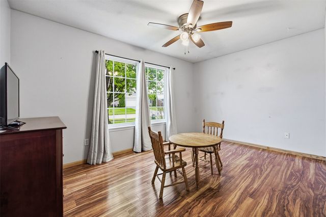 5400 Prairie Ridge Avenue, Marion, IA 52302