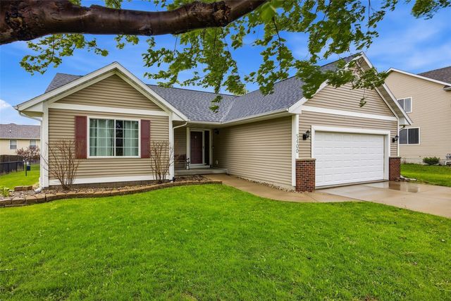 5400 Prairie Ridge Avenue, Marion, IA 52302