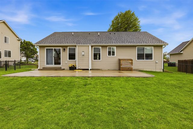 5400 Prairie Ridge Avenue, Marion, IA 52302