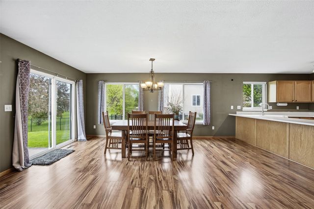5400 Prairie Ridge Avenue, Marion, IA 52302