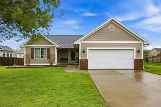 5400 Prairie Ridge Avenue, Marion, IA 52302