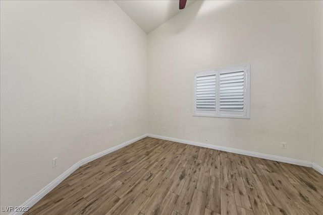 10184 Eden Falls Lane, Las Vegas, NV 89183