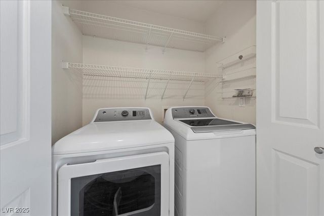 10184 Eden Falls Lane, Las Vegas, NV 89183