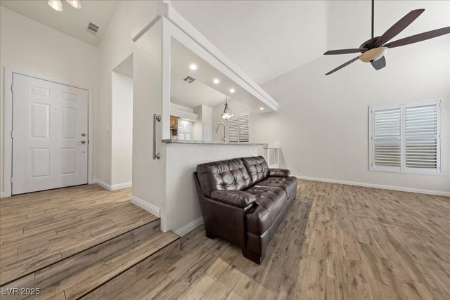 10184 Eden Falls Lane, Las Vegas, NV 89183