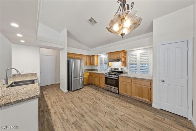 10184 Eden Falls Lane, Las Vegas, NV 89183