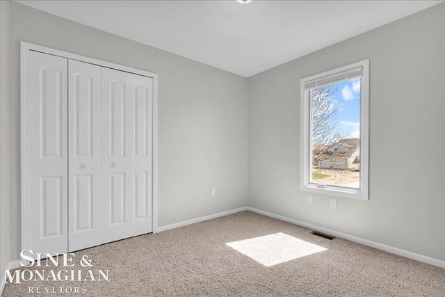 113 Roselawn Street, Algonac, MI 48001