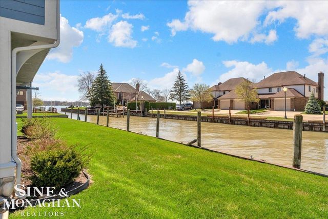 113 Roselawn Street, Algonac, MI 48001
