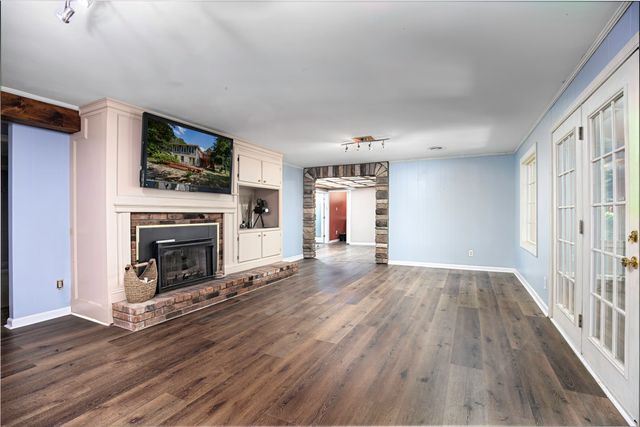 504 Southland Drive, Versailles, KY 40383