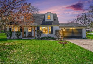 308 Old Bridge Road, Grand Blanc, MI 48439