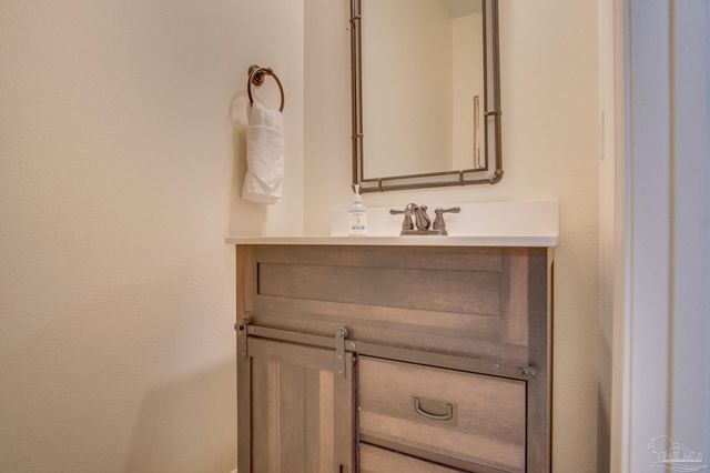 1768 Sound Haven Ct, Navarre, FL 32566