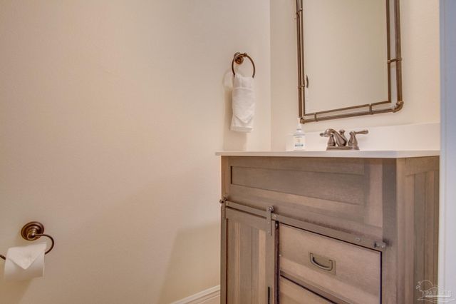 1768 Sound Haven Ct, Navarre, FL 32566