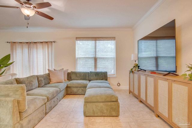 1768 Sound Haven Ct, Navarre, FL 32566