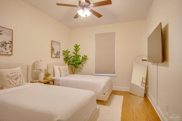 1768 Sound Haven Ct, Navarre, FL 32566