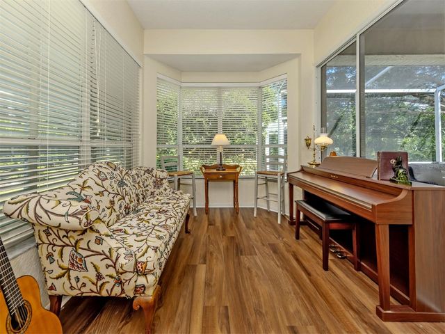 554 FALLBROOK DRIVE, Venice, FL 34292