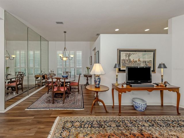 554 FALLBROOK DRIVE, Venice, FL 34292