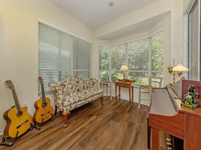 554 FALLBROOK DRIVE, Venice, FL 34292
