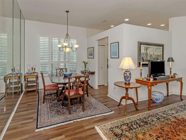 554 FALLBROOK DRIVE, Venice, FL 34292
