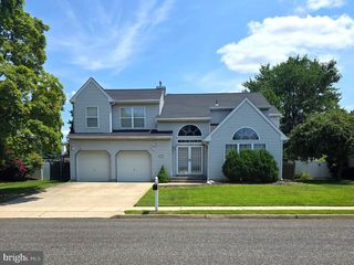 94 JENNIFER LN, Burlington, NJ 08016
