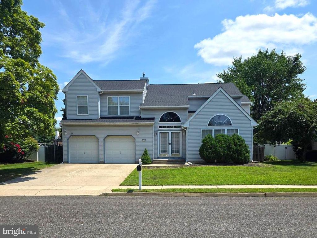 94 JENNIFER LN, Burlington, NJ 08016