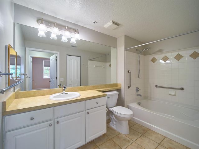6101 Myrtlewood Circle W, Palm Beach Gardens, FL 33418