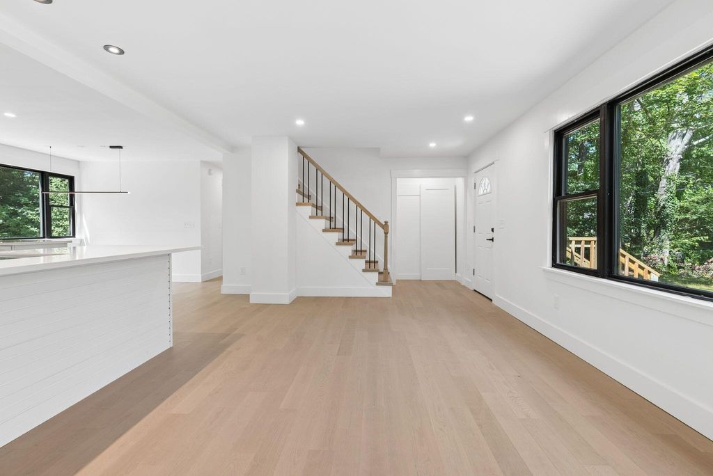 30 Mallett Drive, Topsham, ME 04086 — photo 5