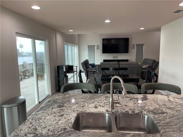 15333 Isabella Ct, Corpus Christi, TX 78418