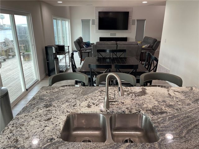 15333 Isabella Ct, Corpus Christi, TX 78418
