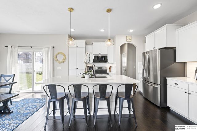 8711 S 169th Street, Omaha, NE 68136