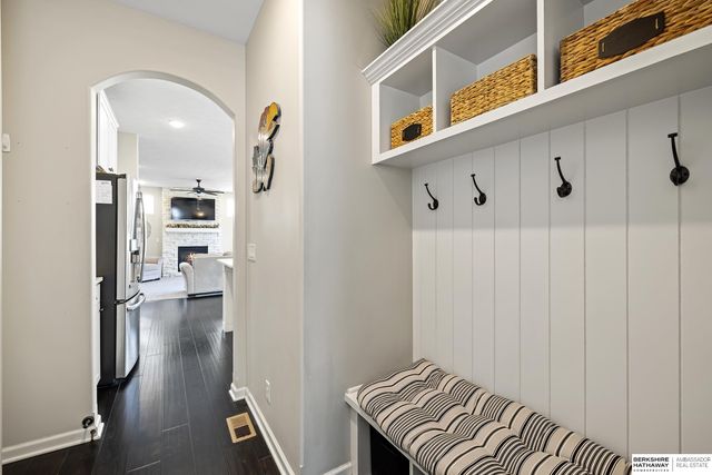 8711 S 169th Street, Omaha, NE 68136