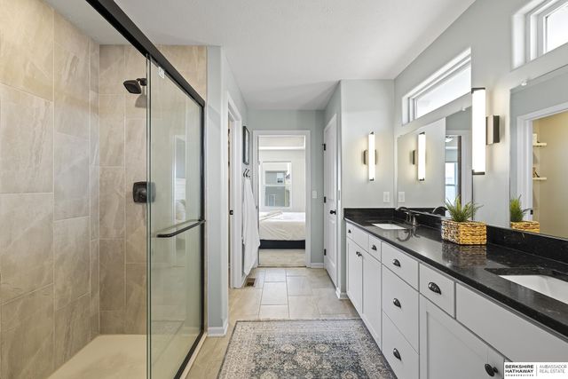 8711 S 169th Street, Omaha, NE 68136