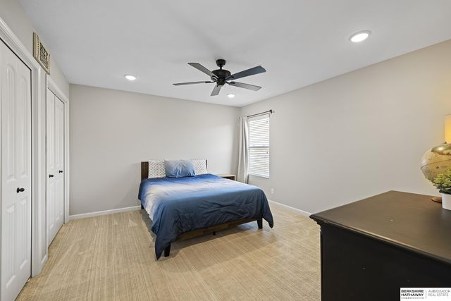 8711 S 169th Street, Omaha, NE 68136