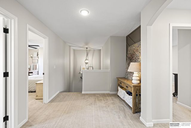 8711 S 169th Street, Omaha, NE 68136