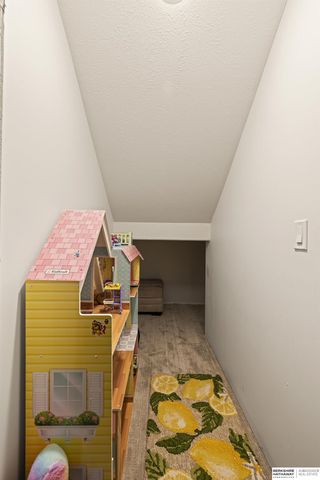 8711 S 169th Street, Omaha, NE 68136