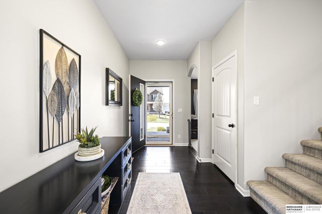 8711 S 169th Street, Omaha, NE 68136