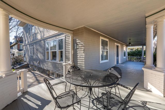 2124 Elm Street, Manchester, NH 03104
