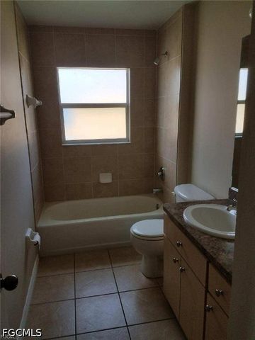 2029 Andalusia BLVD, Cape Coral, FL 33909