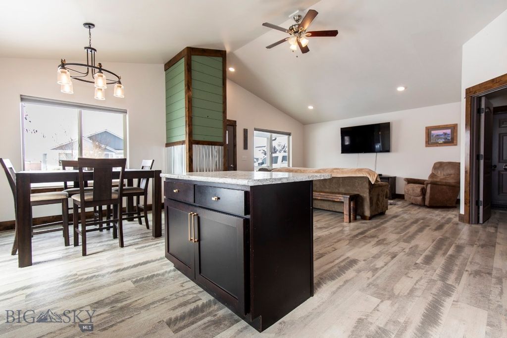 1712 Shelby Avenue, Belgrade, MT 59714 photo 5