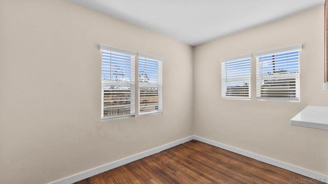 204 N Citrus Ave, Vista, CA 92084