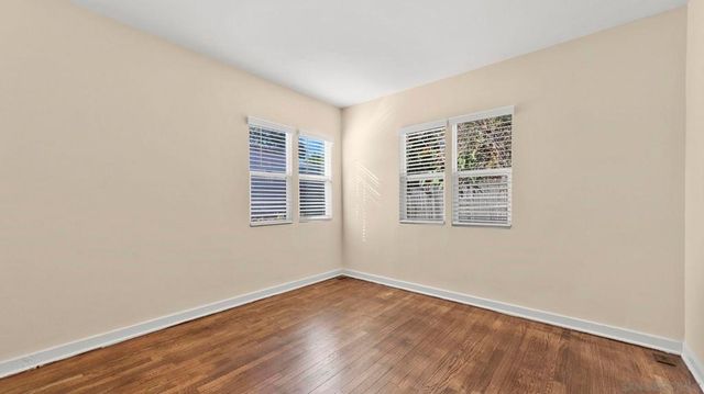 204 N Citrus Ave, Vista, CA 92084