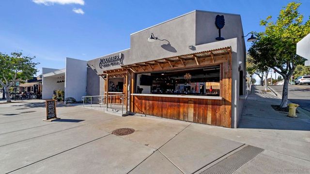 204 N Citrus Ave, Vista, CA 92084