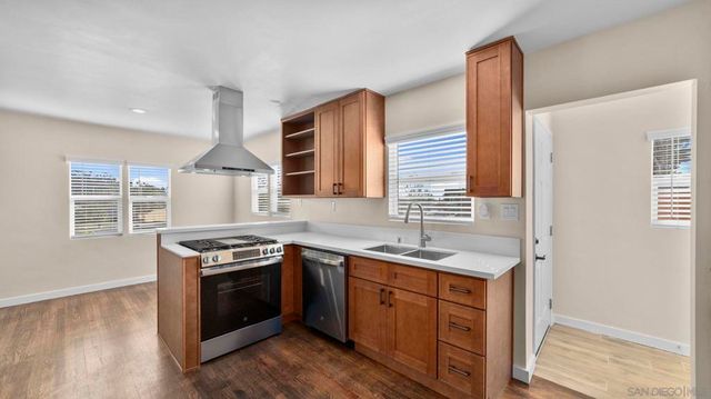 204 N Citrus Ave, Vista, CA 92084