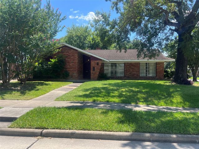 3715 Latma Drive, Houston, TX 77025
