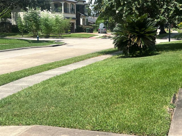 3715 Latma Drive, Houston, TX 77025