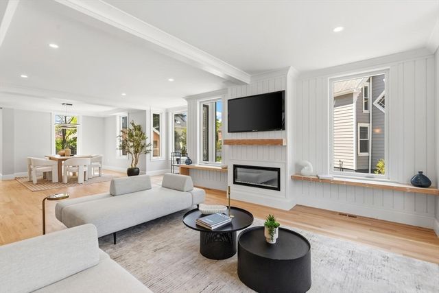 27 Lewis Avenue, Arlington, MA 02474