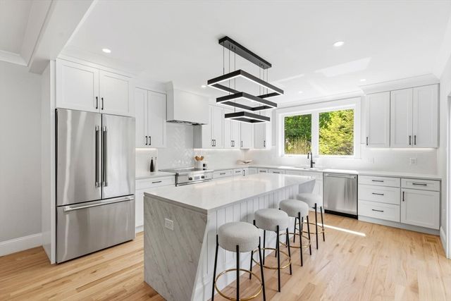 27 Lewis Avenue, Arlington, MA 02474
