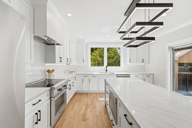 27 Lewis Avenue, Arlington, MA 02474