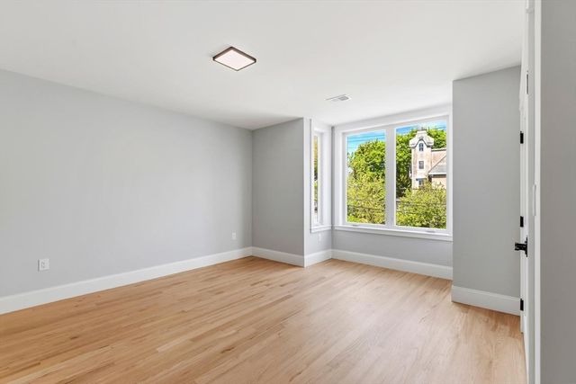 27 Lewis Avenue, Arlington, MA 02474