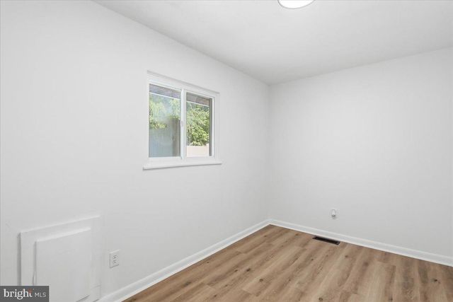 1405 OUTER DR, Hagerstown, MD 21742