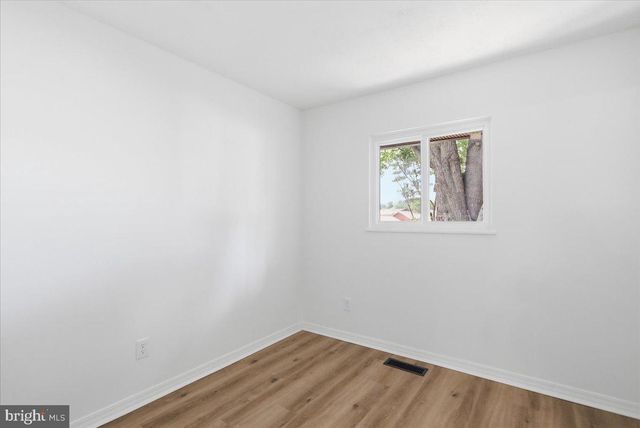 1405 OUTER DR, Hagerstown, MD 21742